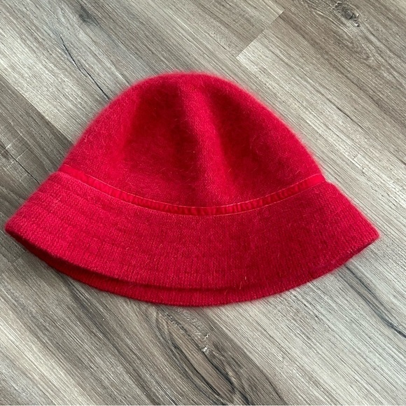 GAP Red Rabbit Hair Olefin Wool Nylon Blend Knit Hat Women size M/L - Picture 2 of 9